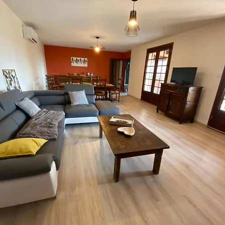 Lavande Avec Piscine Privee Classe 4 Etoiles *