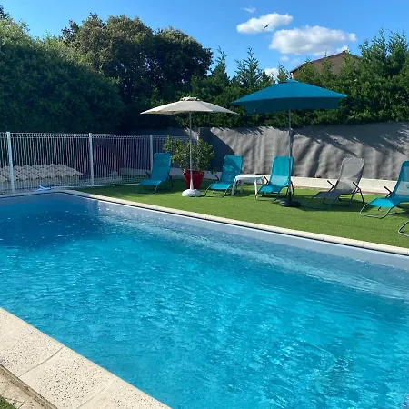 Lavande Avec Piscine Privee Classe 4 Etoiles *